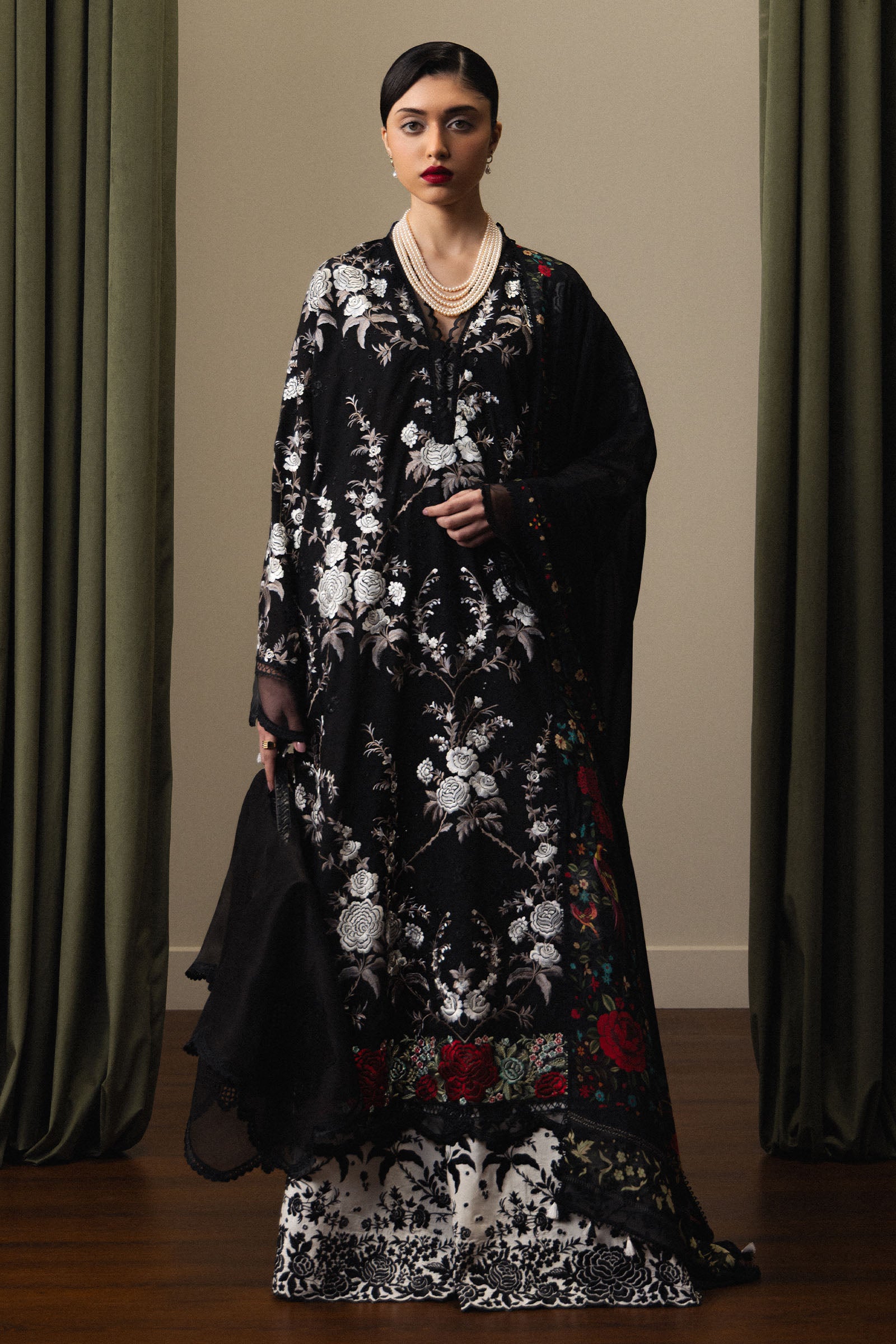 ZARA SHAHJAHAN Takumi-D10