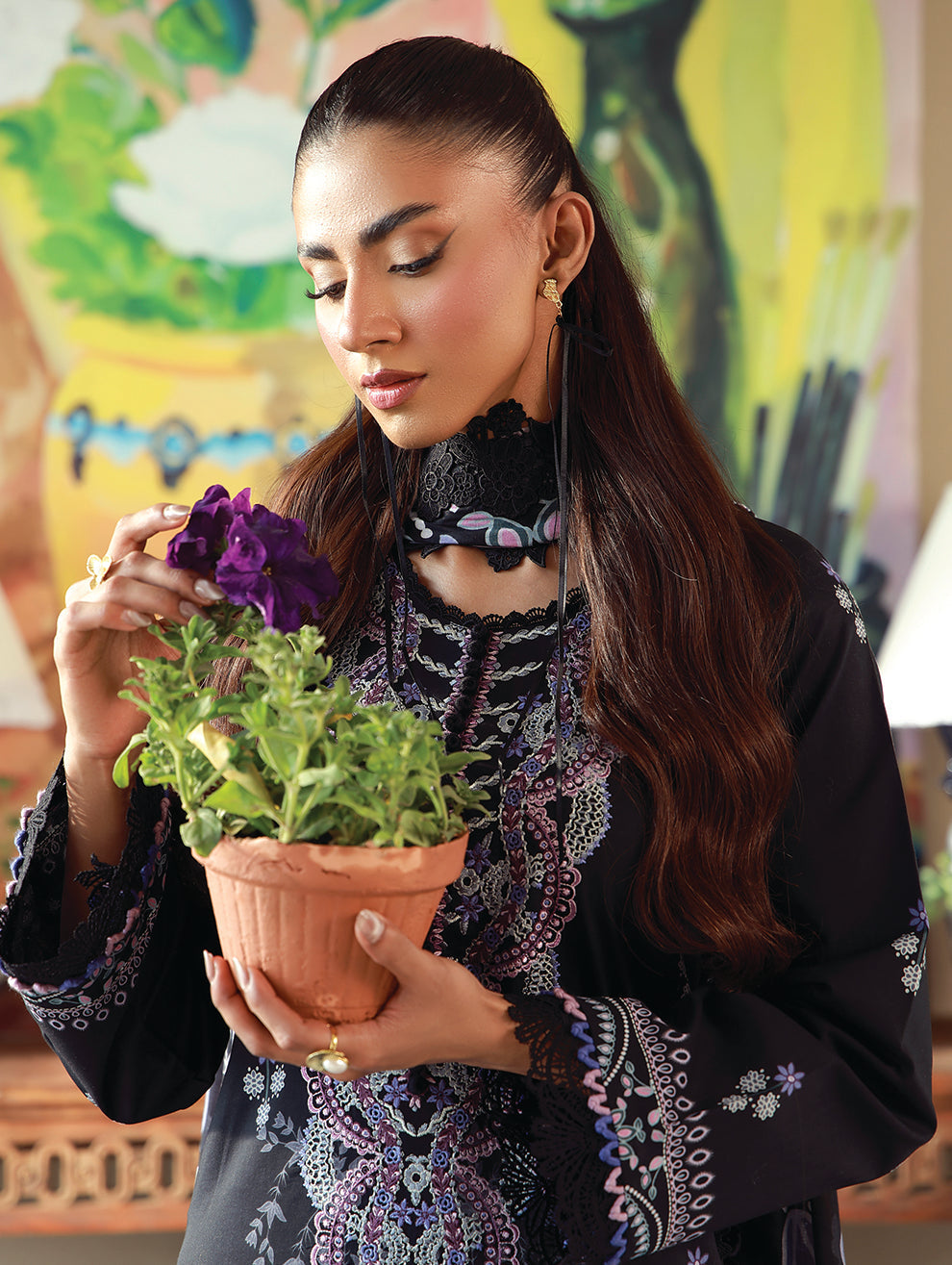 URBANE EMBROIDERED 20954