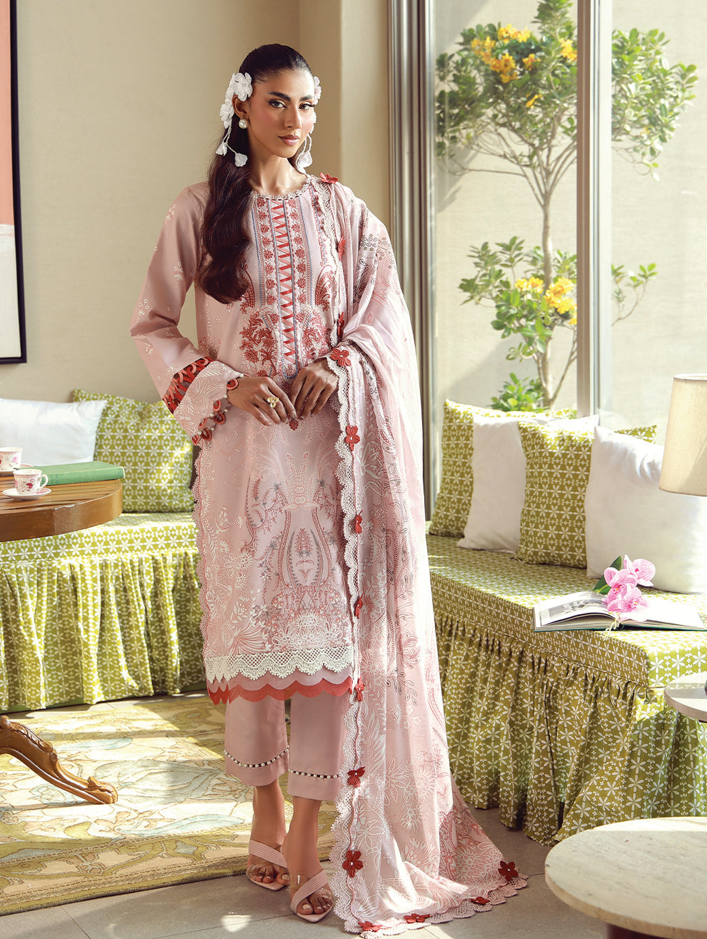 URBANE EMBROIDERED 20955