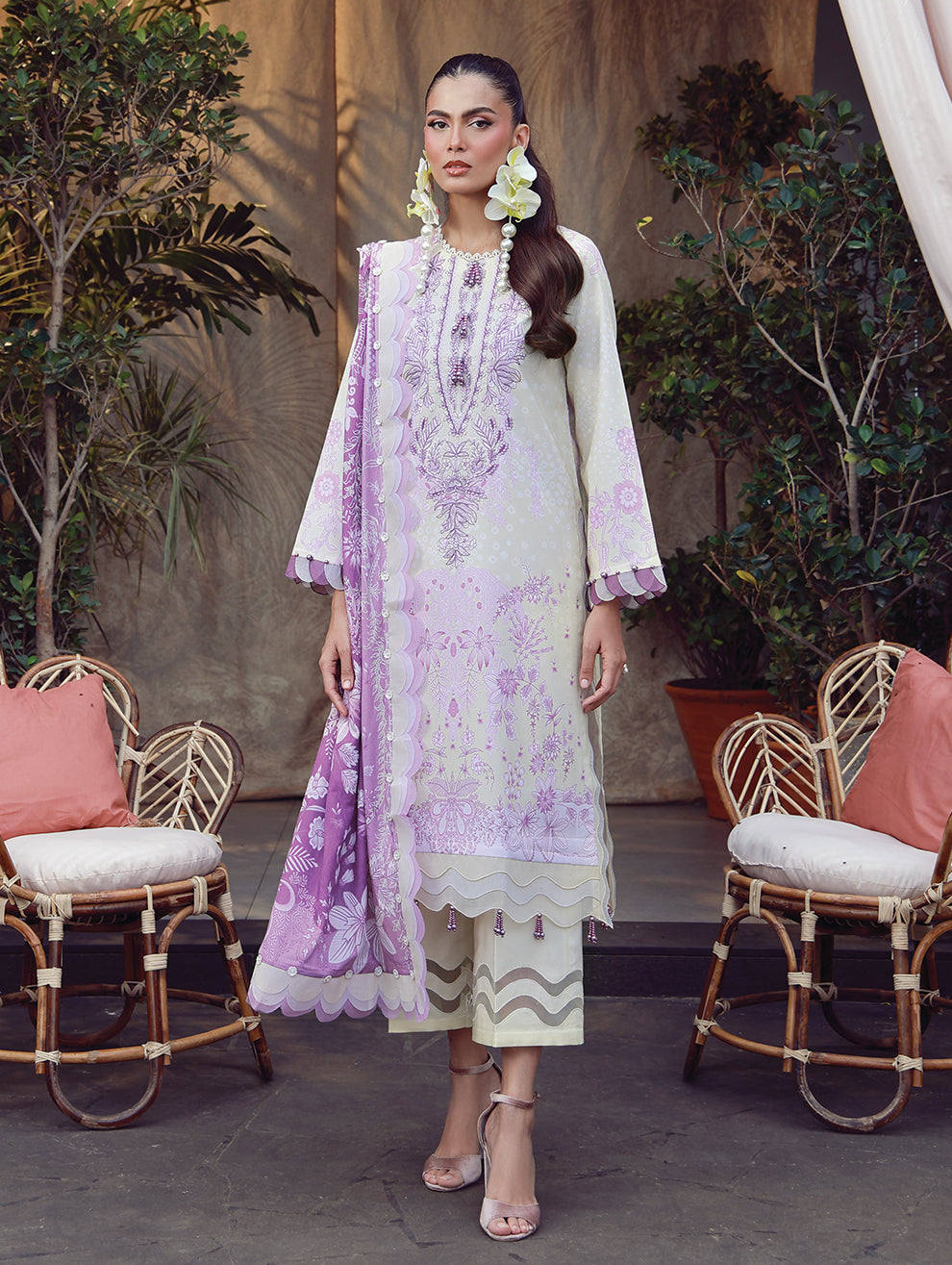 URBANE EMBROIDERED 20956
