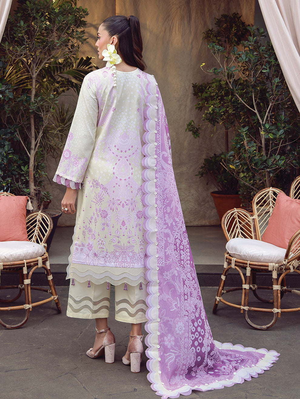 URBANE EMBROIDERED 20956