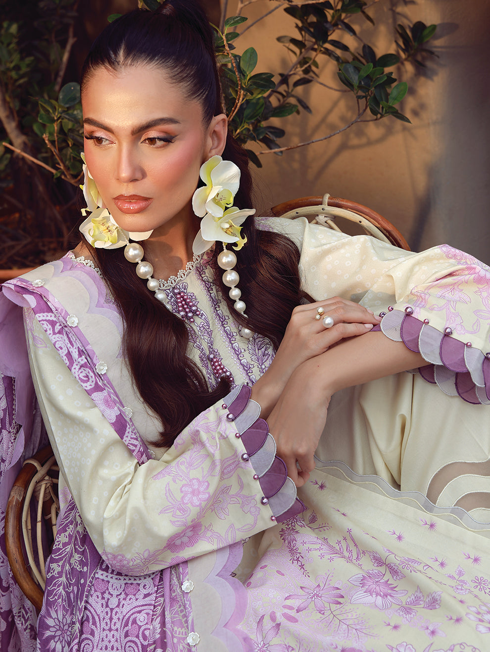 URBANE EMBROIDERED 20956