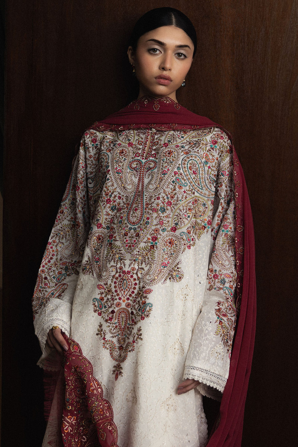 ZARA SHAHJAHAN Hikari-D7