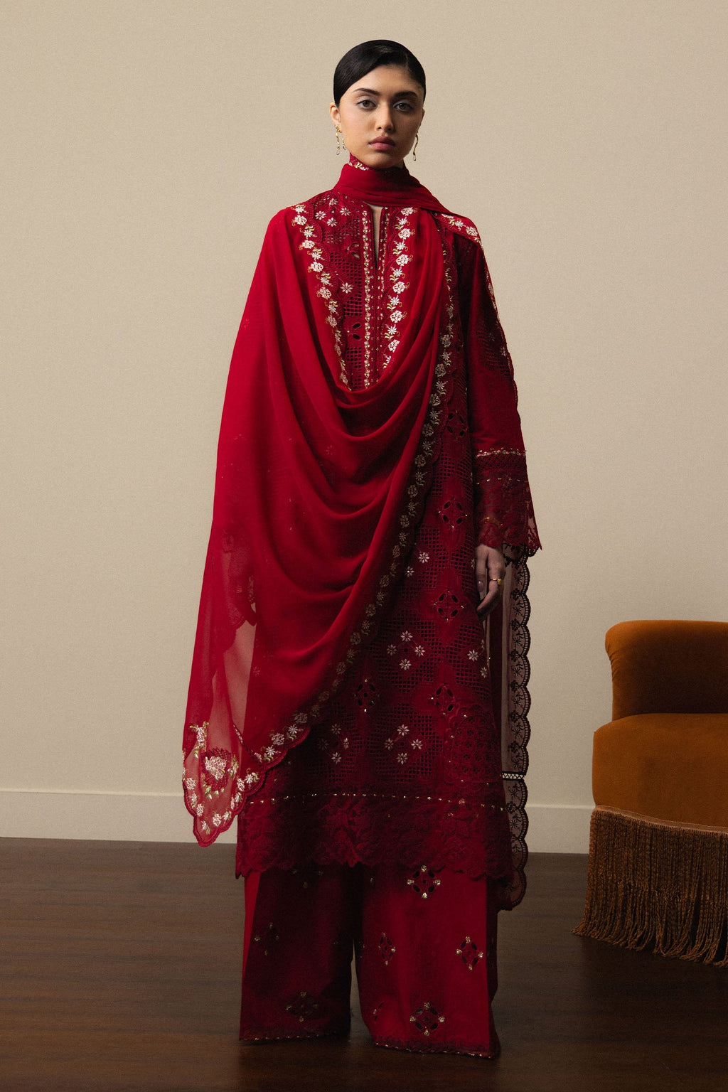 ZARA SHAHJAHAN Akari-D8