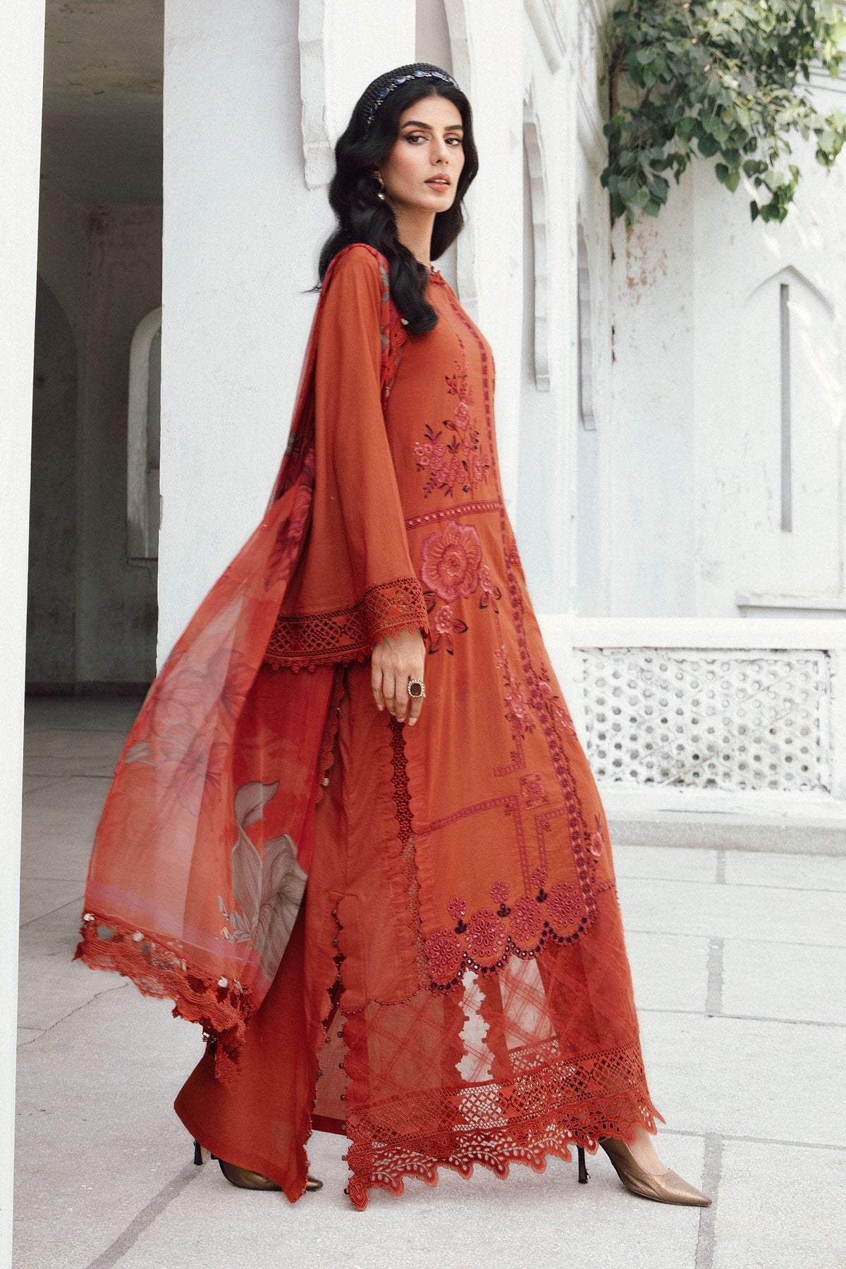 M.PRINTS 3 PIECE UNSTITCHED EMBROIDERED LAWN SUIT MPT-2701-B