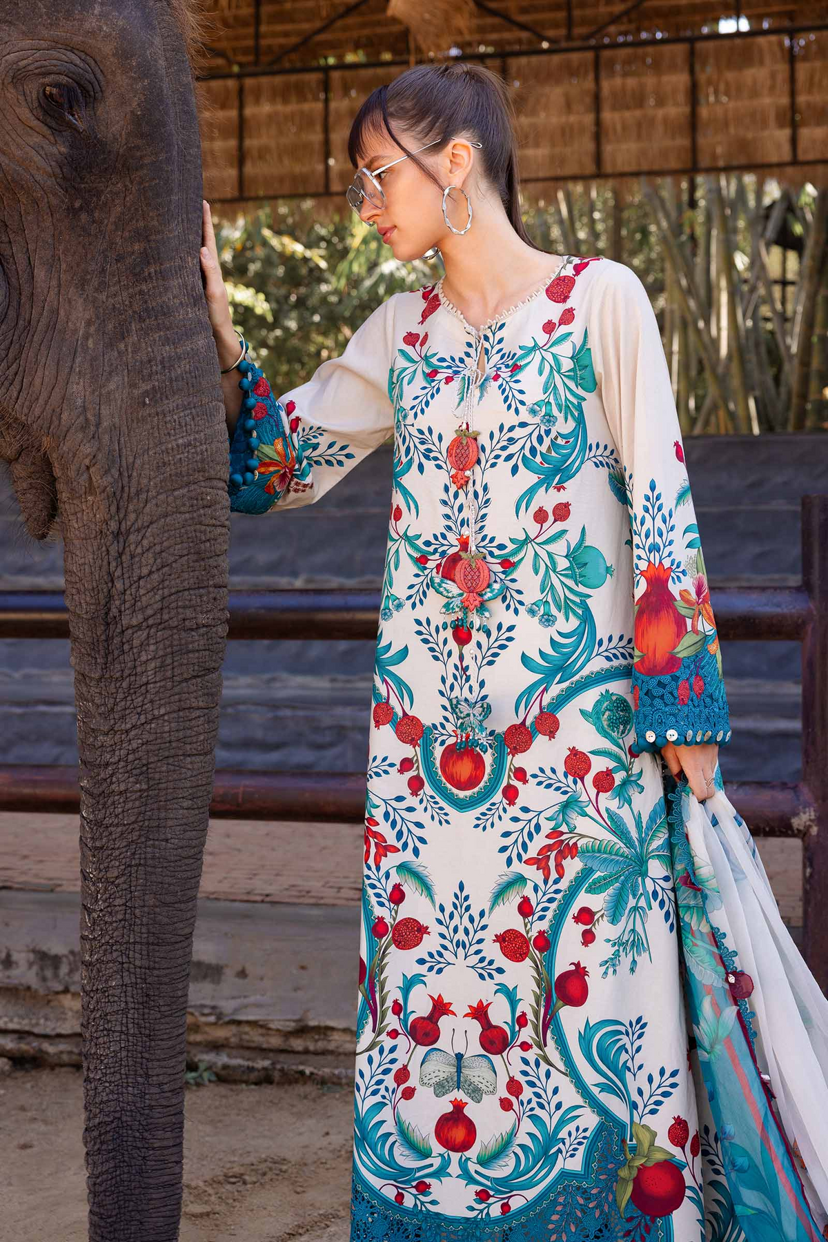 M.PRINTS 3 PIECE UNSTITCHED EMBROIDERED LAWN SUIT MPT-2912-A