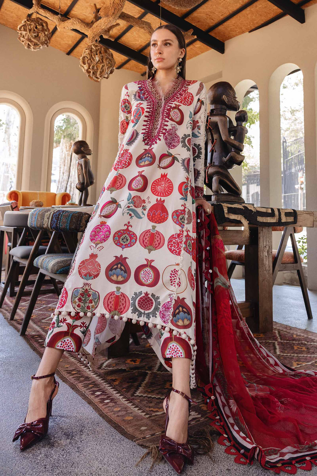 M.PRINTS 3 PIECE UNSTITCHED EMBROIDERED LAWN SUIT MPT-2903-A